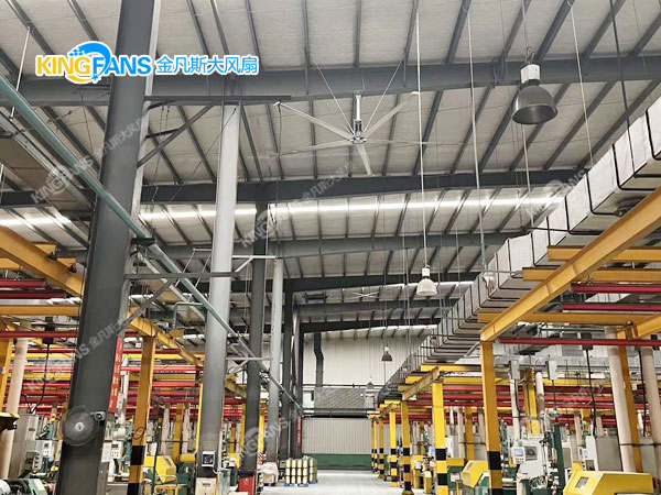 小心點,忽略這兩點工業(yè)大型吊扇的扇葉可能會斷 小心點,忽略這兩點工業(yè)大型吊扇的扇葉可能會斷